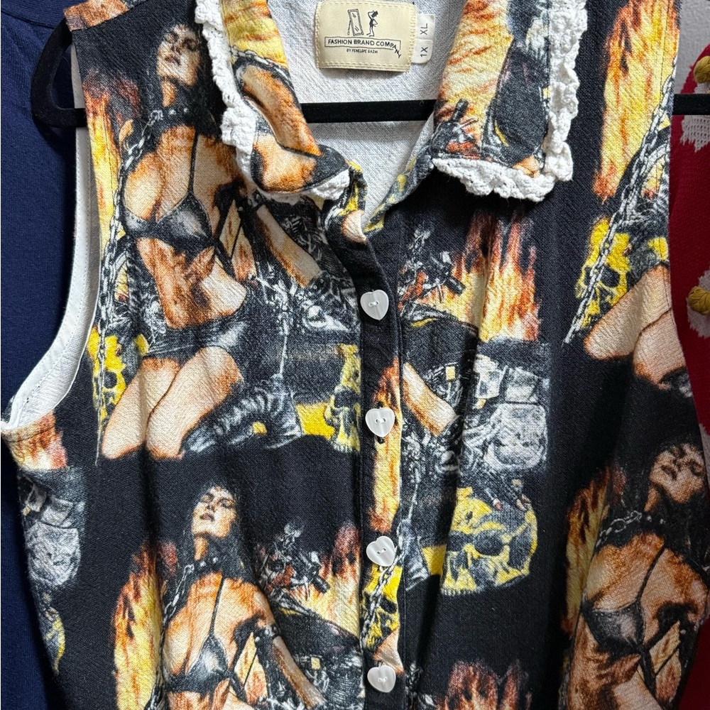 Fashion Brand Company motorcycle woman print button up cropped tank